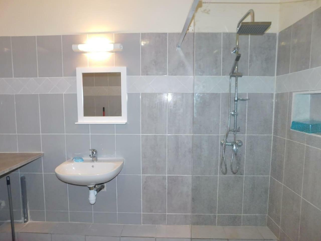 Charmant Petit T2 Dans Maison Vieux-Bourg Kültér fotó